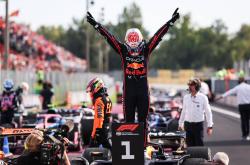 开云体育下载-红牛二队翻盘索伯车队，诺里斯扛起全队的简单介绍