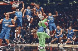 开云体育直播-绿茵场上的NBA总决赛，马赛铁蹄踏平尤文，演绎足球版巅峰对决