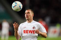 开云体育官网-赛道传奇，维斯塔潘领航，阿斯顿马丁力压迈凯伦的战术完胜