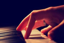 开云体育APP下载-孔德关键节点连续得分，尼日利亚对阵伊拉克的战术转折与精神象征