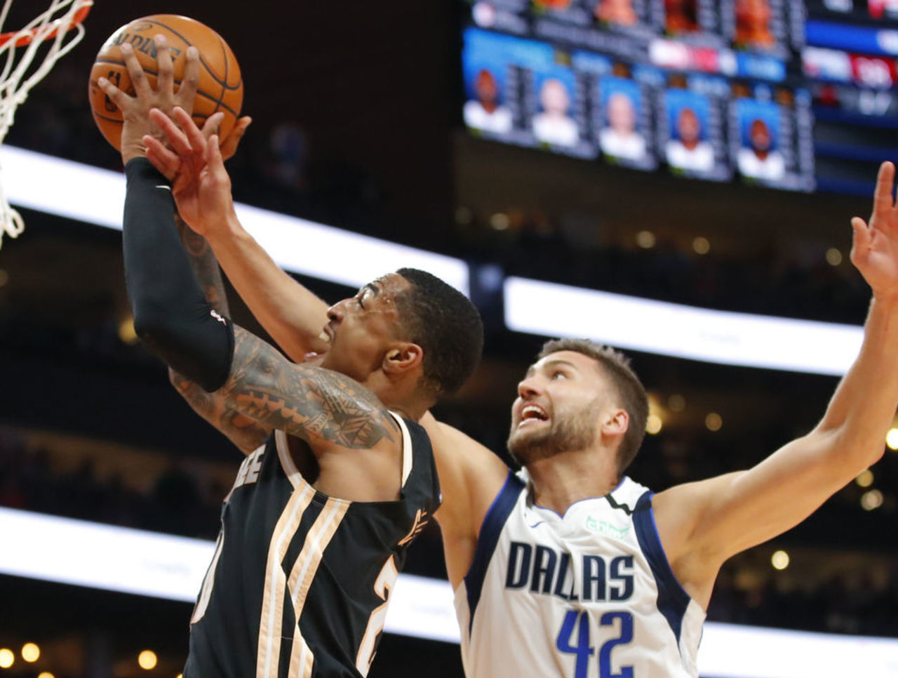 小牛击败老鹰，晋级希望渐浓