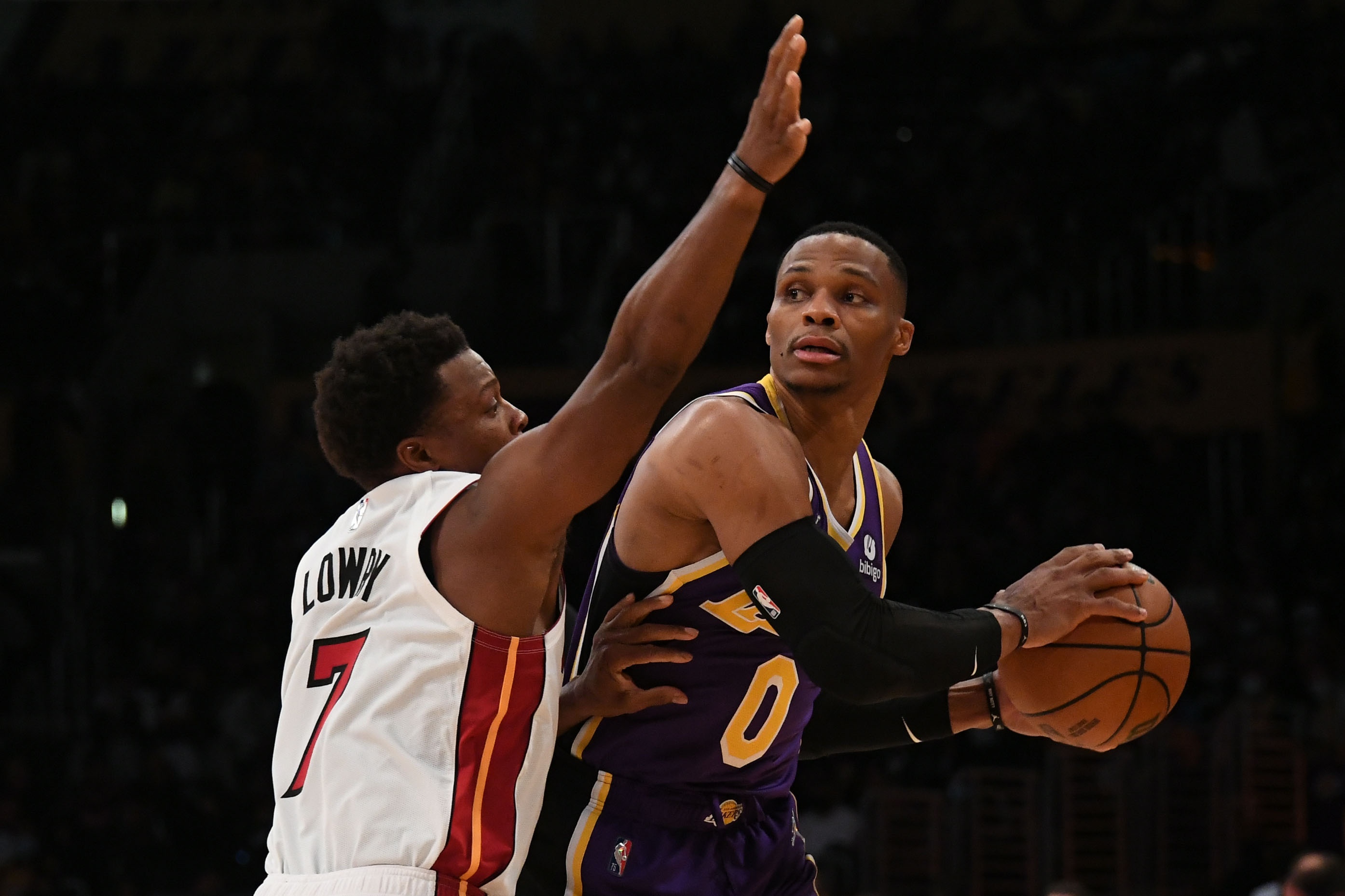 包含灰熊血洗澳大利亚男篮，贝弗利高光表现的词条