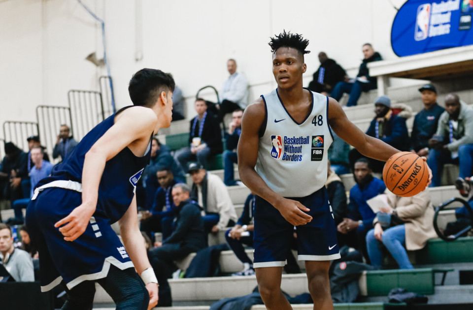 欧洲球员在NCAA赛场上大放异彩，受到瞩目