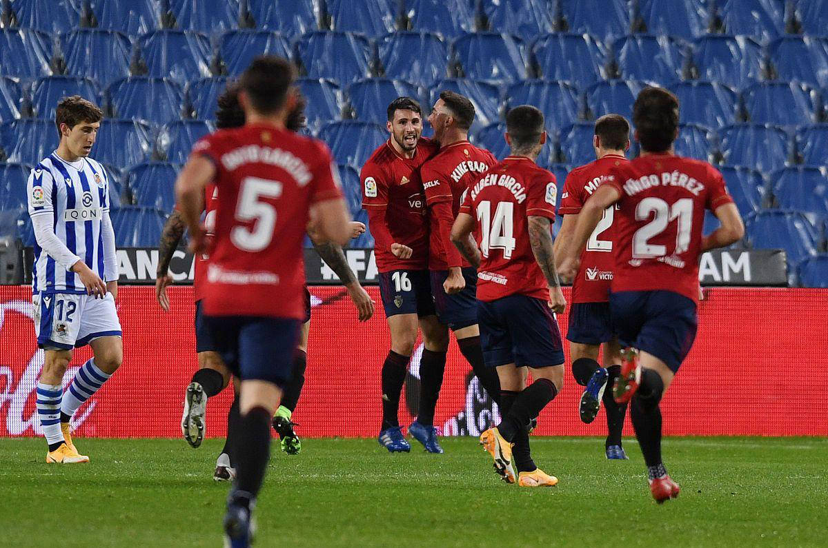 包含沃尔夫斯堡迎战杜塞尔多夫,争夺胜利的词条 包含沃尔夫斯堡迎战杜塞尔多夫,争夺胜利的词条