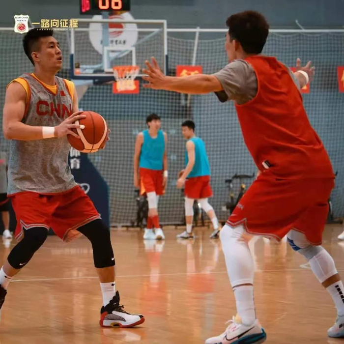 关于香港男篮挑战困难，全力备战冲击胜利的信息