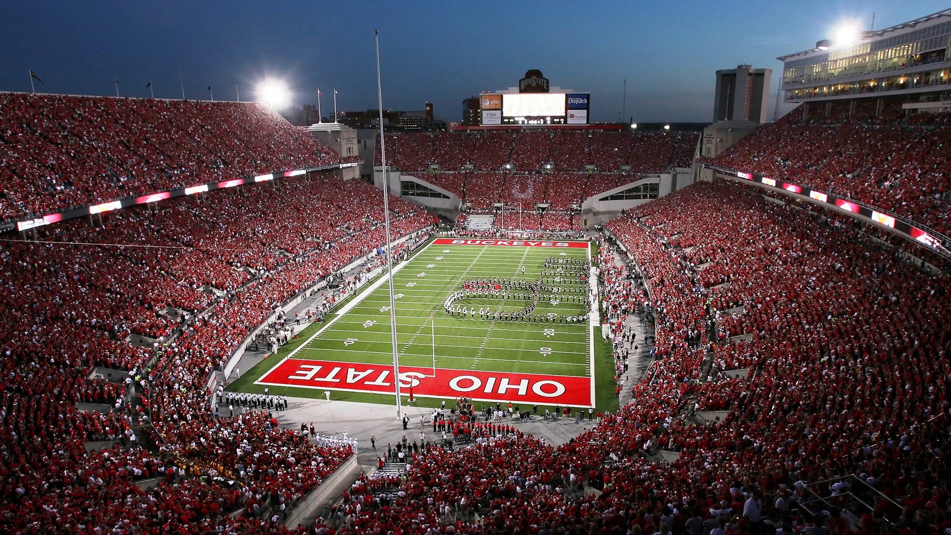 厄德高德甲争冠战接管比赛,莱比锡红牛连续得分压制希腊神话