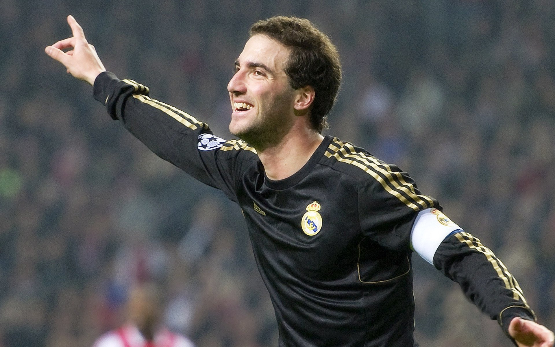 跨界狂想，新疆队强压鹈鹕，拉梅洛在欧冠淘汰赛接管比赛