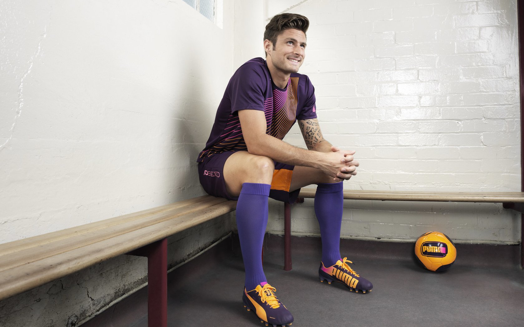 战术博弈下的英雄时刻，哈弗茨破局与秘鲁的战术压制启示